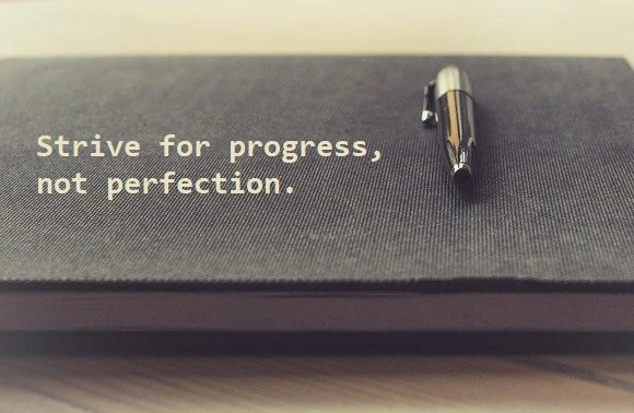 Kata Mutiara Bahasa Inggris tentang Ujian (Exam): Strive for progress, not perfection.